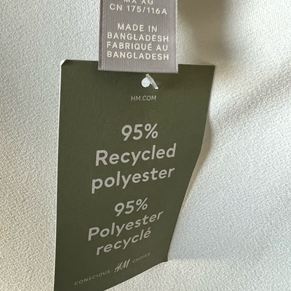 ✨Navy H&M Drop Shoulder top- NWOT - Picture 6 of 6